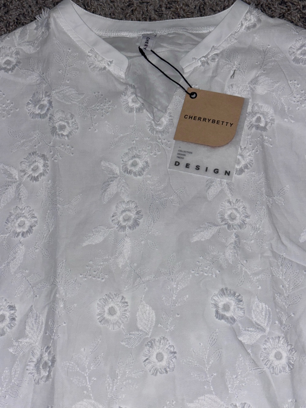 White Embroidered Floral Blouse - Picture 8 of 12